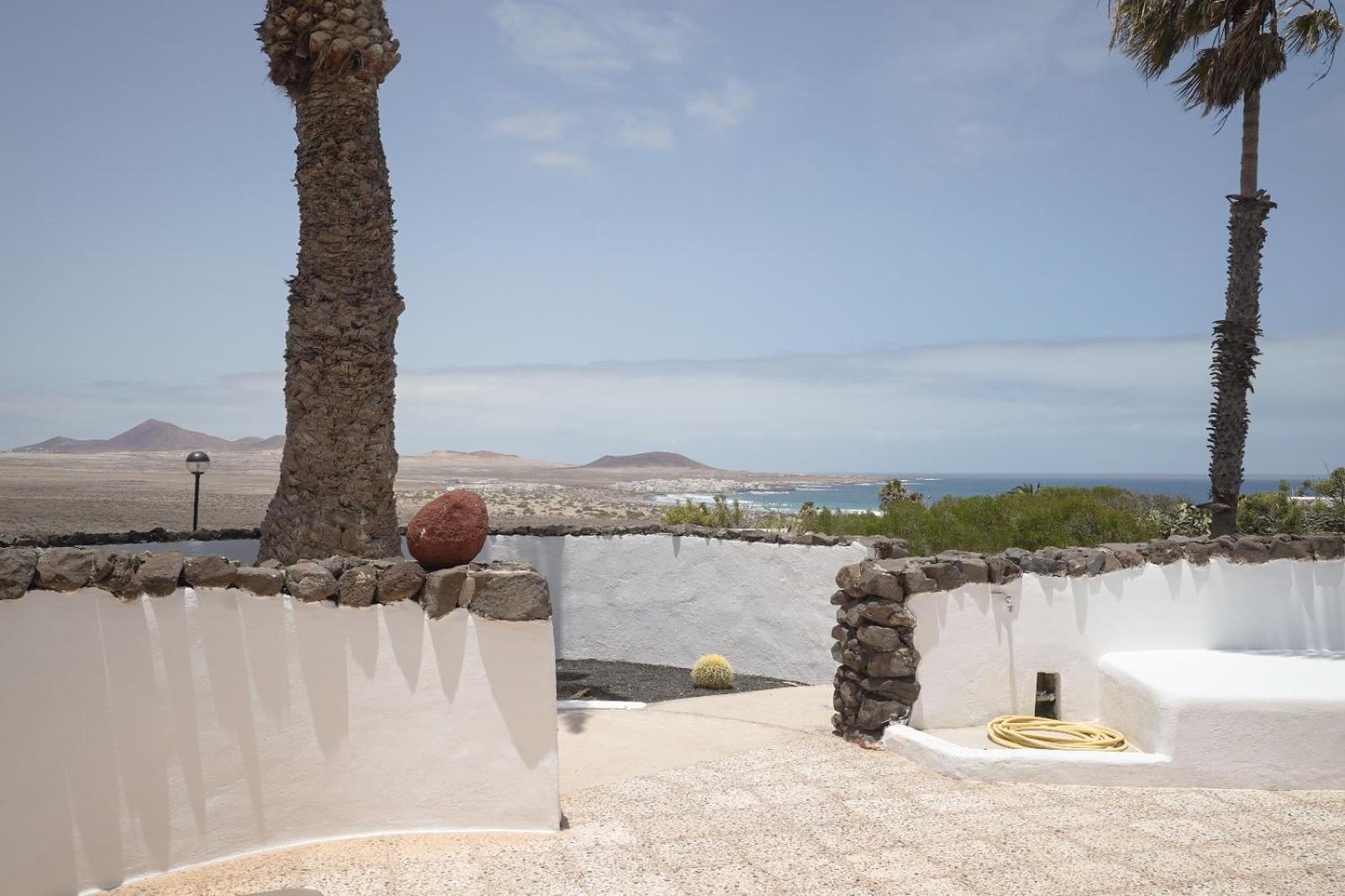 Bungalow Con Vistas Al Mar カレタ・デ・ファマラ エクステリア 写真